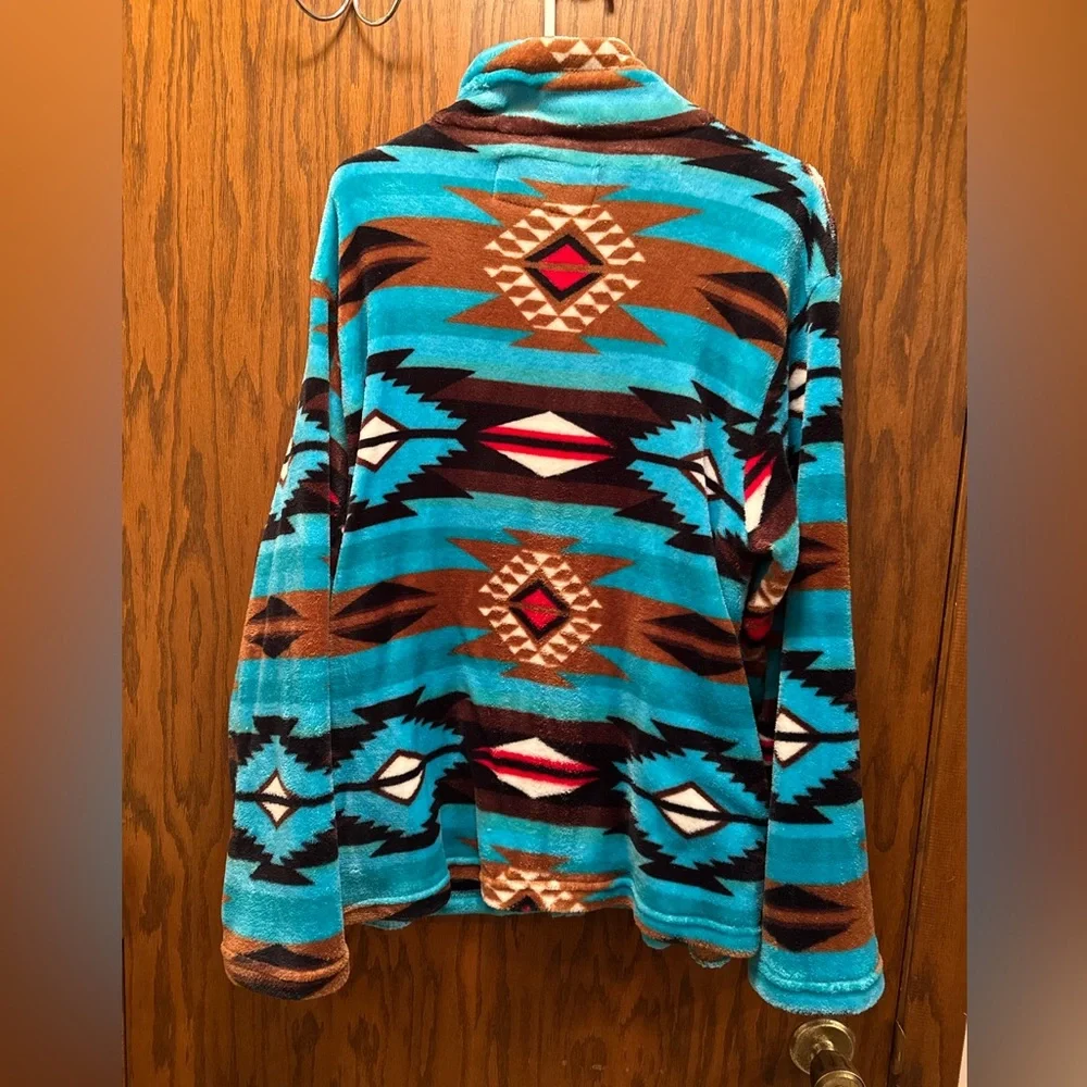 Aztec Patterned Fleece Jacket - Picture 7 of 8